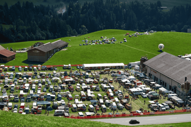 Die besten VW-Bus-Festivals & Treffen in der Schweiz